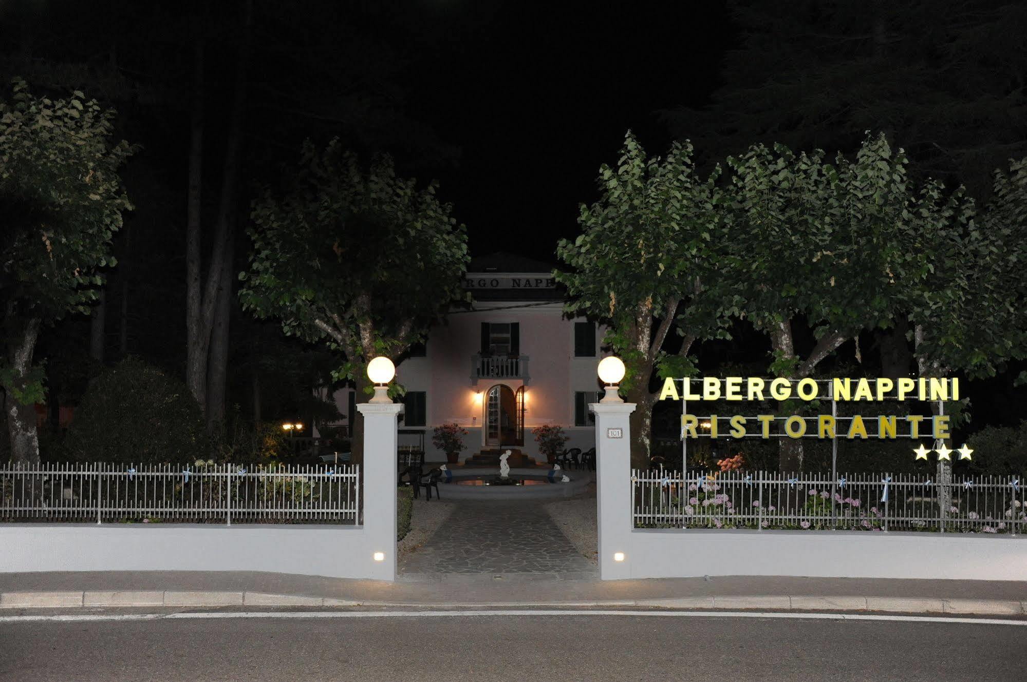 Albergo Nappini Lizzano In Belvedere Bagian luar foto